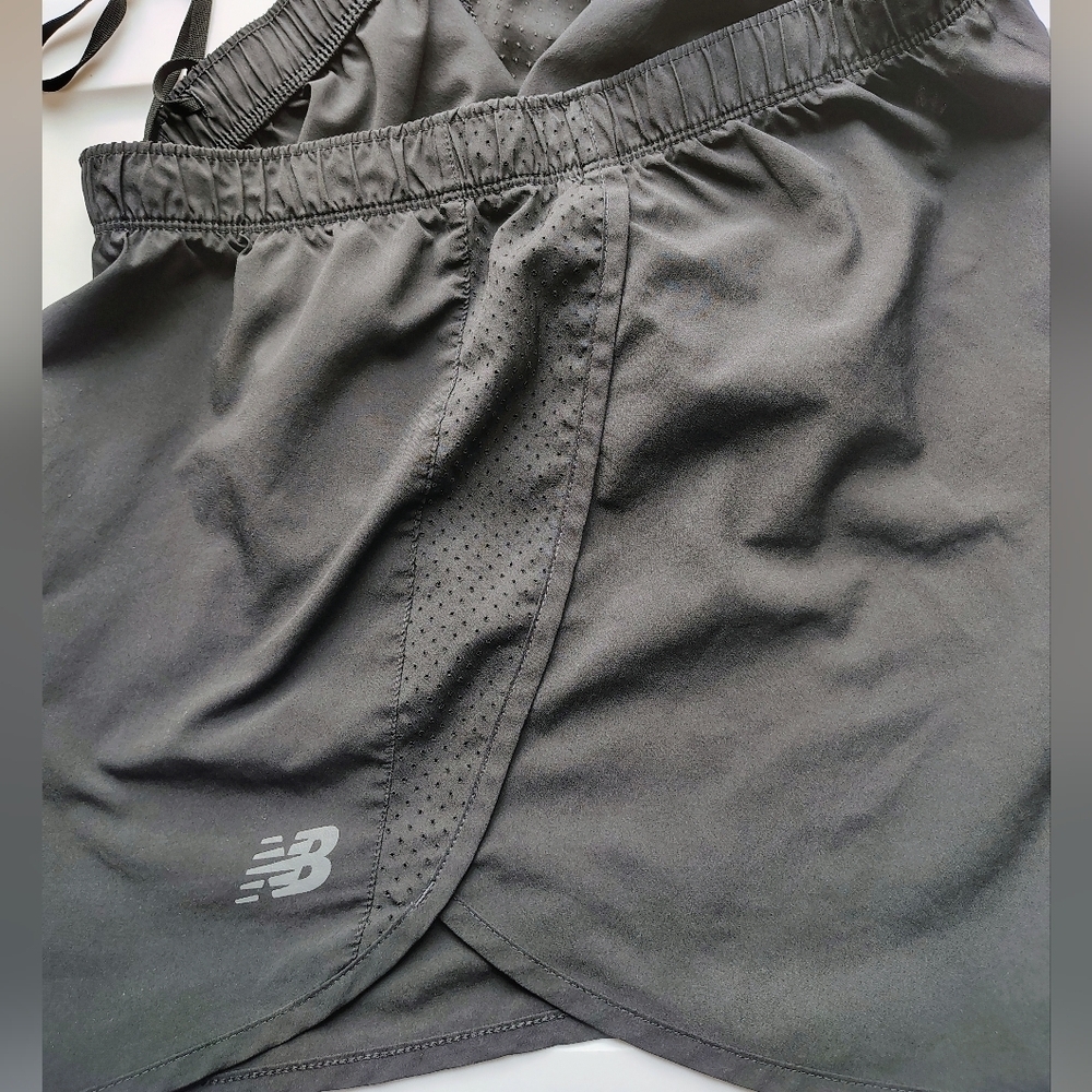 New Balance athletic shorts 5 inch adjustable straps activewear lightweight L. - Picture 8 of 16
